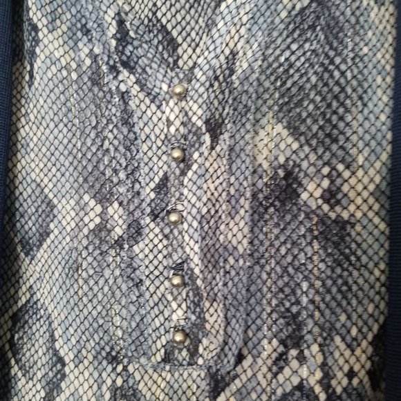 WHBM Boho Style Blouse, Size 4, EUC - Picture 8 of 9